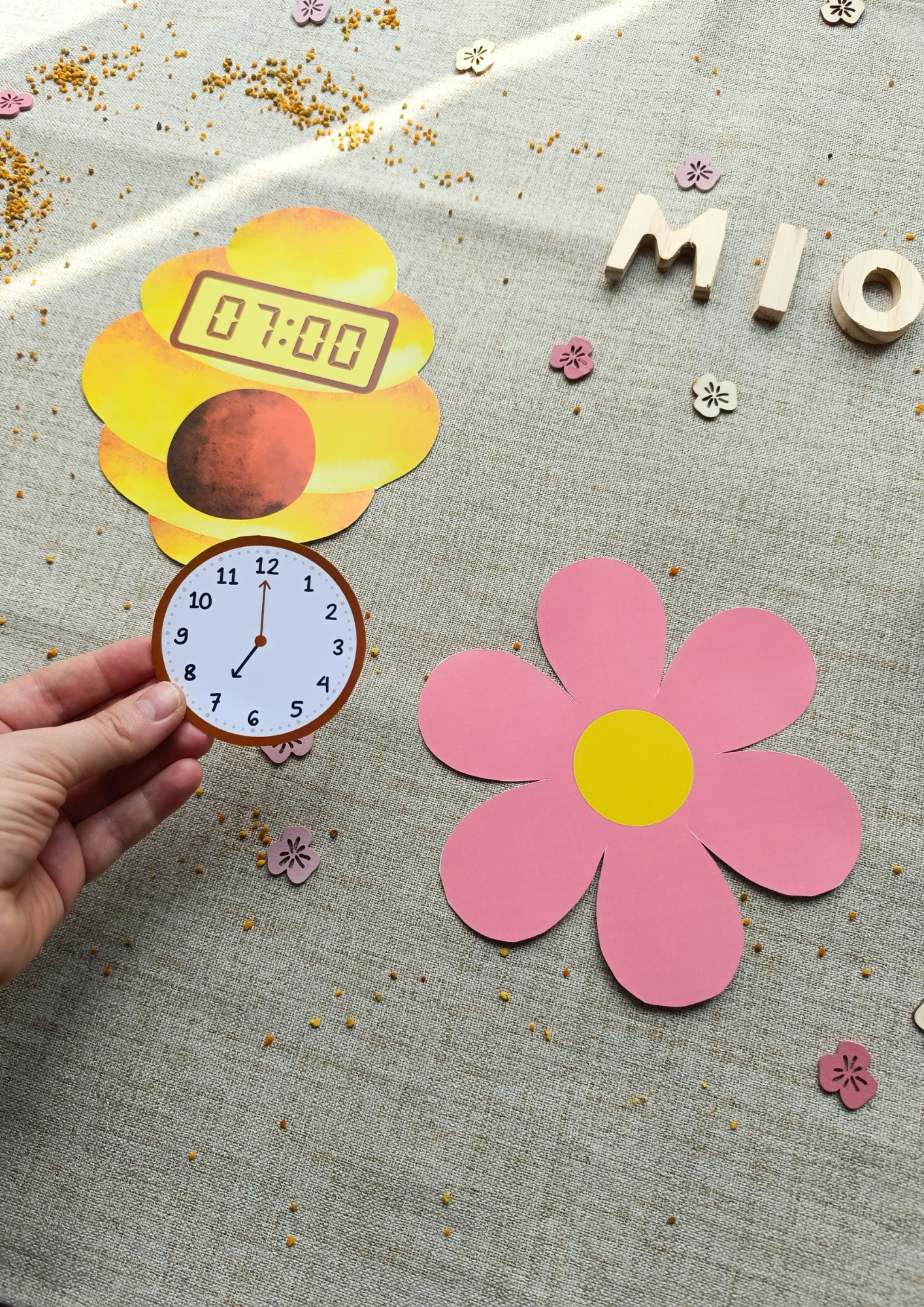 Gra podłogowa – nauka zegara – Dzień Pszczoły